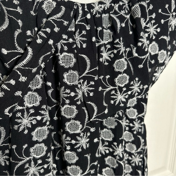 Aqua XS Off-Shoulder Embroidered Boho Black Dress Tiered Ruffle Mini Señorita - Picture 8 of 10